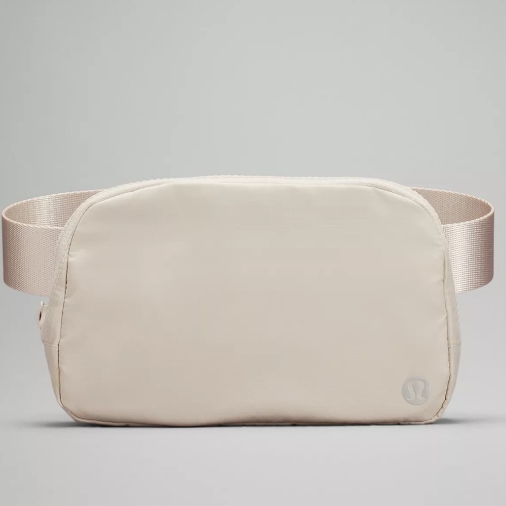 Lululemon Everywhere Belt Bag Fannypack White Opal